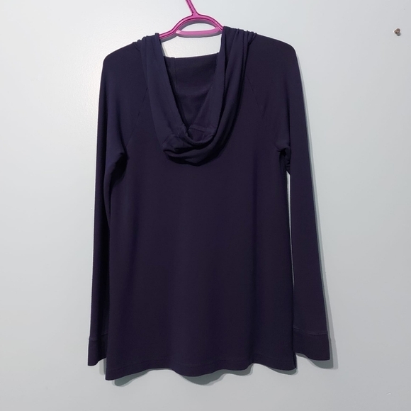 Lilly Pulitzer Luxletic Arin Lounge Popover Hoodie - Picture 4 of 11